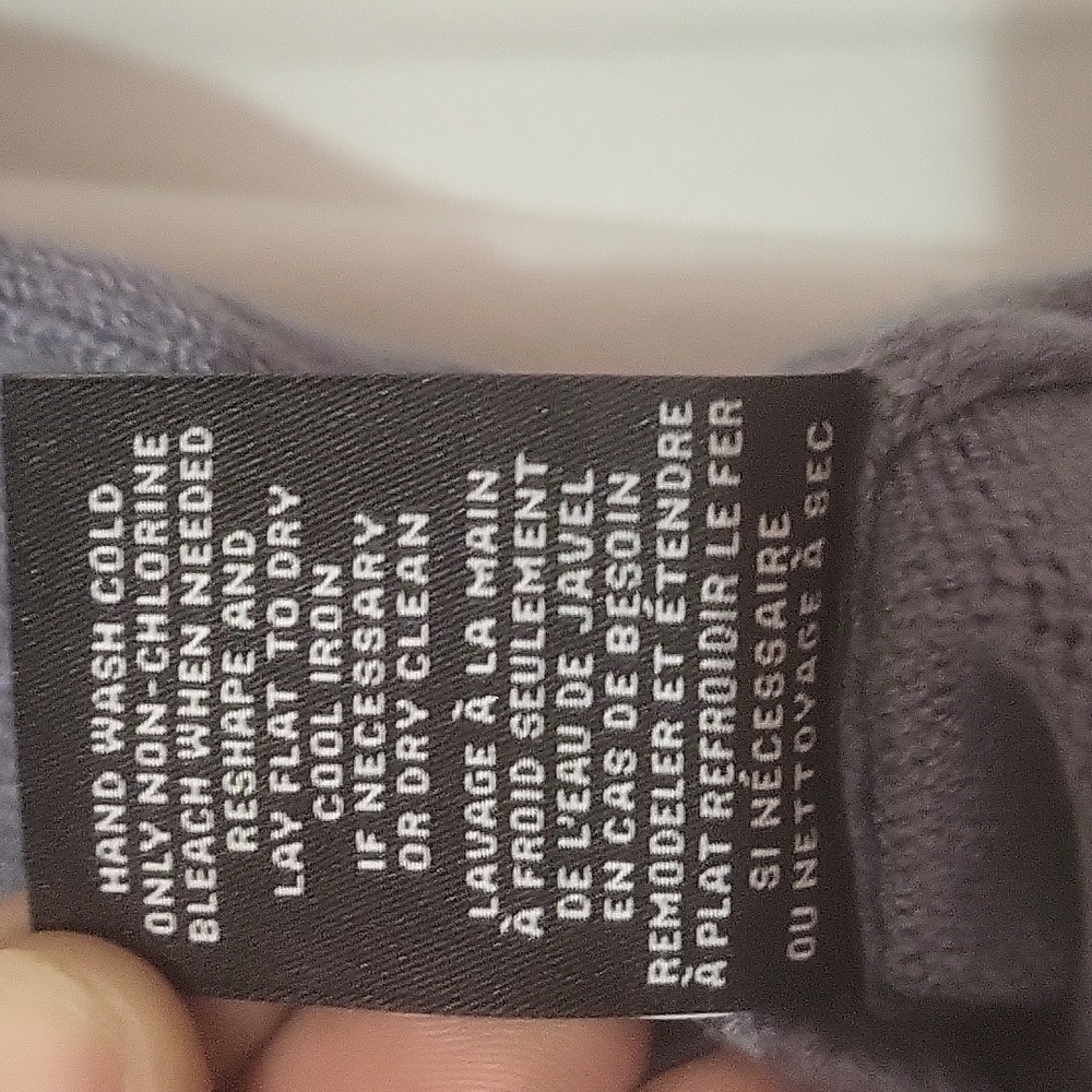 Sweater - Picture 8 of 8